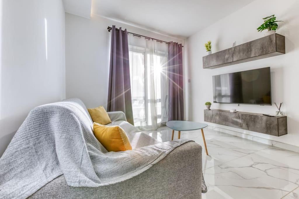 Ra5 - New, Bright & Spacious - Sliema-gzira Area! Appartement *