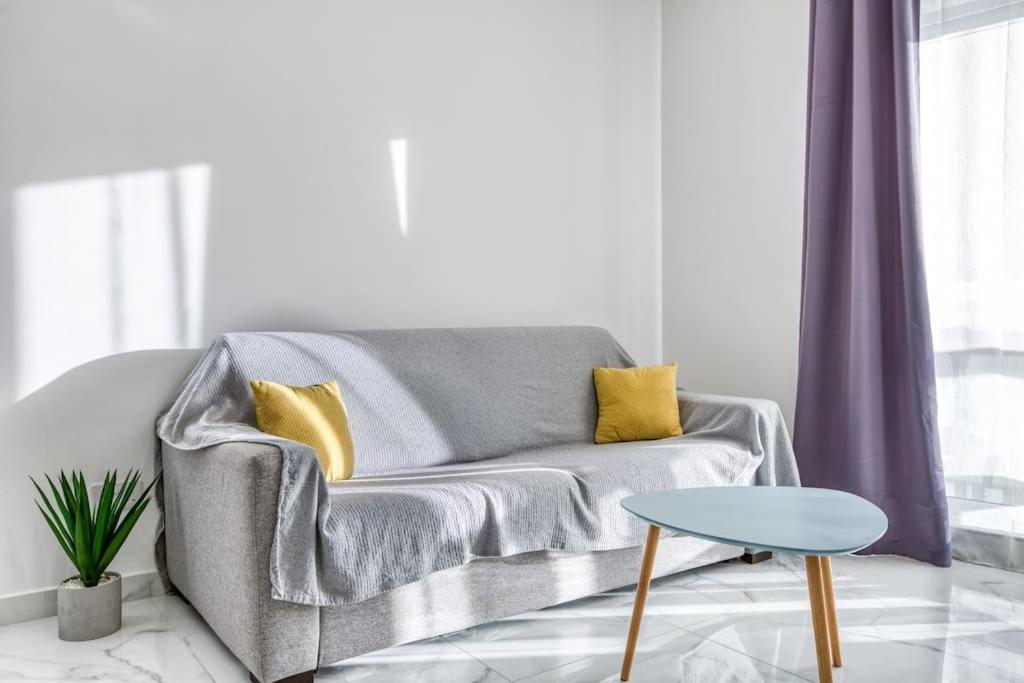 Ra5 - New, Bright & Spacious - Sliema-gzira Area!