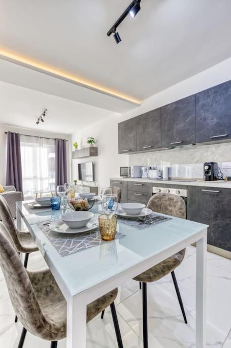 Ra5 - New, Bright & Spacious - Sliema-gzira Area! *