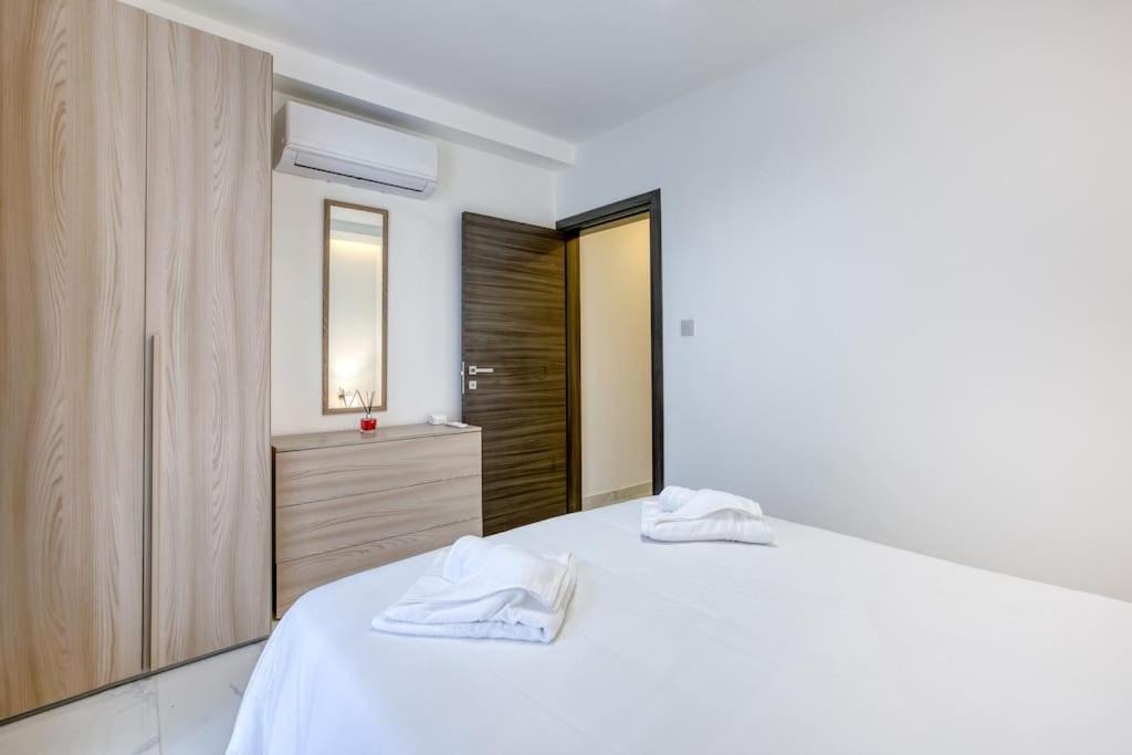 Ra5 - New, Bright & Spacious - Sliema-gzira Area! Gzira