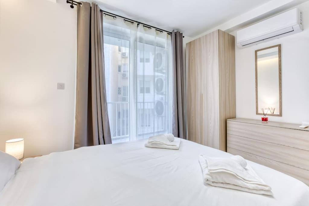 Apartment Ra5 - New, Bright & Spacious - Sliema-gzira Area! *